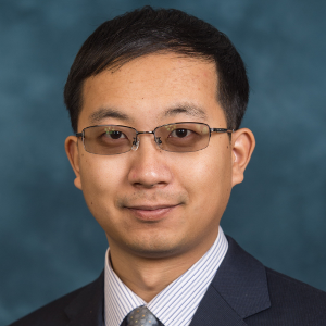 Head shot photo of Yiheng Feng